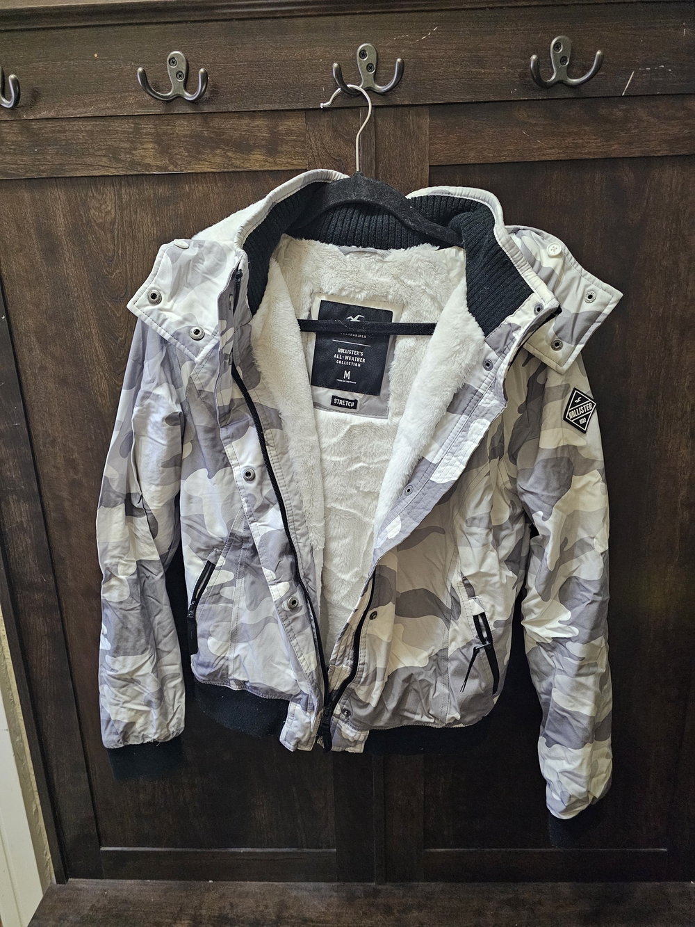 Y2K Hollister Women's Gray & White Camo Puffer Jacket